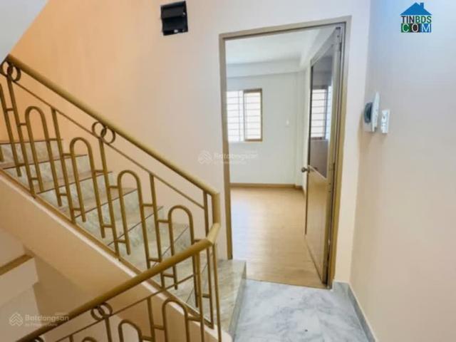 Nhà Nguyễn Trãi, 30 Mét Ra Mặt Tiền Khu Sầm Uất, 5 Tầng, 6 Phòng, SD 139 M2, Chỉ 7.2 Tỷ