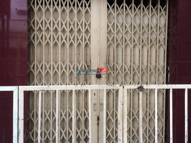Nhà nguyên căn Q. 5 sát ĐH Y Dược TP. HCM
