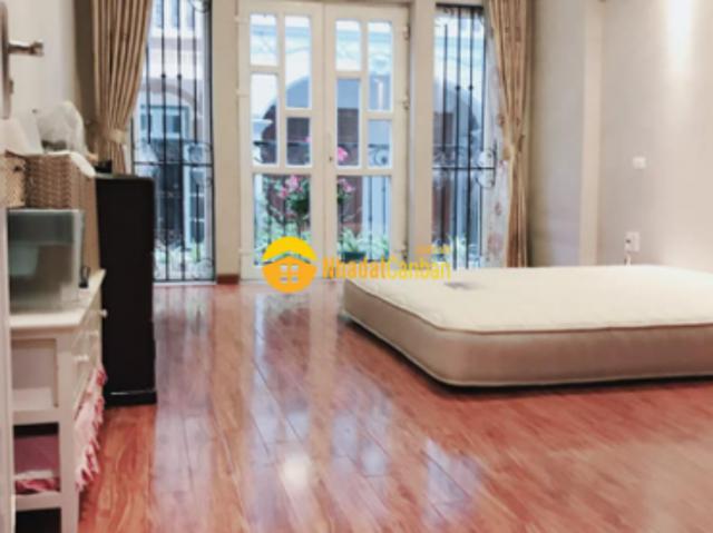 Nhà ngọc lâm gần đường 40m đang mở 37m2 giá 3,5 tỷ