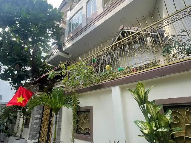Nhà Ngang 8M – 160M2 – 3 Tầng – Hẻm Xe Hơi Bùi Đình Tuý – Chỉ 18.5 Tỷ Còn Thương Lượng