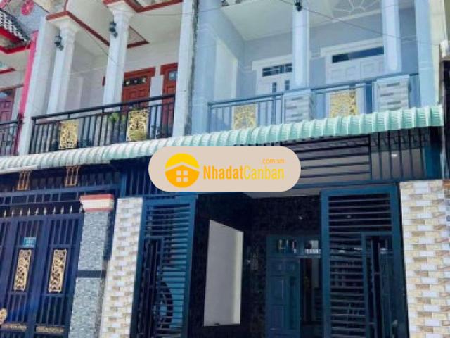 Nhà ngay ngã tư chiêu liêu sân xe hơi giá mềm