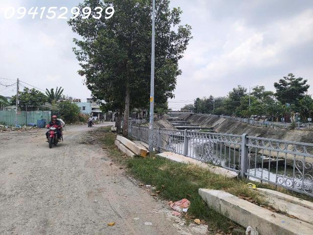 Nhà ngô chí quốc hẻm xe hơi vào nhà 4 phong ngủ giá 5ty900