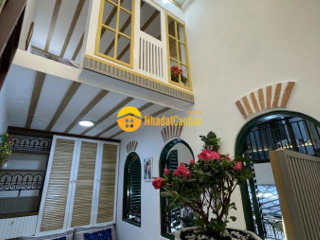 Nhà nhỏ sang trọng cho gia đình nhỏ, 16m2 vào ở ngay trung tâm p10 gv