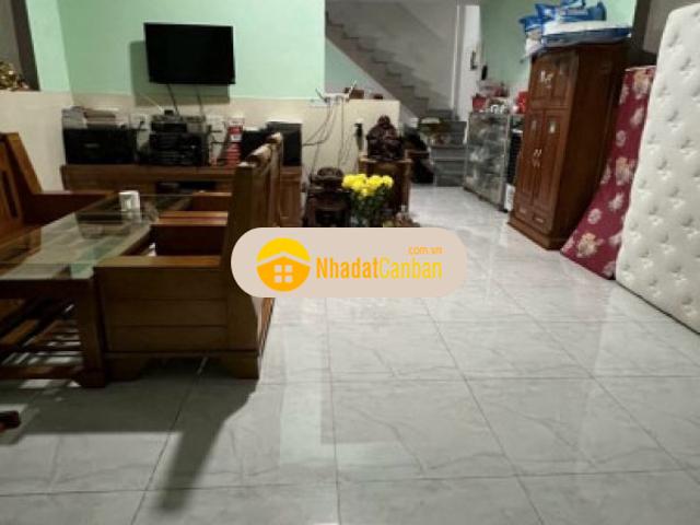 Nhà sổ chung 60m2 đổ tấm bán trong ngày