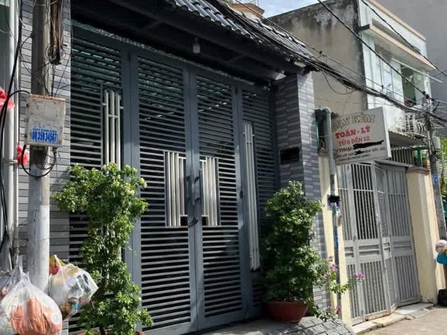 Nhà sân vườn HXH 92.6m2 Giá 8.3 tỷ 3PN Phạm Hữu Lầu Quận 7