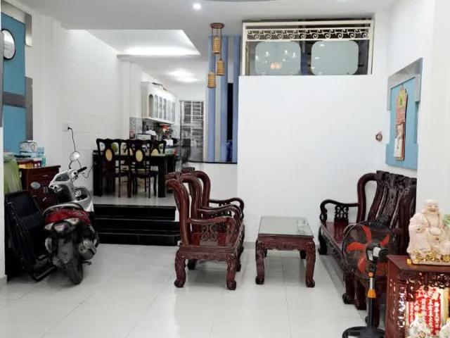Nhà đẹp 61m2 sát chợ Phú Lâm Q6 Tân Hòa Đông 5.85 tỷ TL