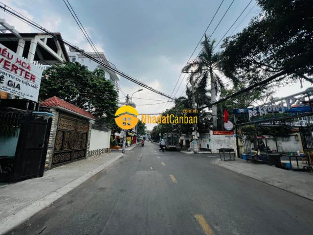 Nhà đẹp 3 tầng 80m2420 xe hơi ngủ nhà dương quảng hàm gần lottemart hiếm nhà bán nhỉnh 8tỷ