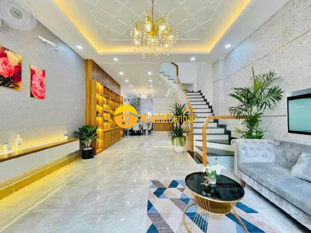 Nhà đẹp 3 tầng btct vào ở đón tết chủ nhà tặng full nội thất