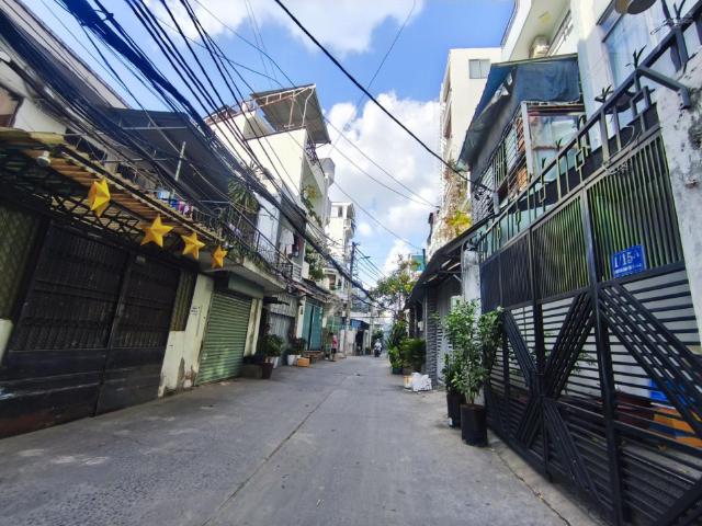 Nhà đẹp Tám Danh xe hơi sát cửa, 3 tầng hoàn công, 3.6x13.5m chỉ nhỉnh 6 tỷ