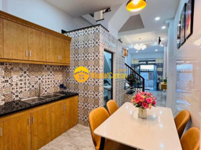 Nhà đẹp, tân kỳ tân quý, 3.2 x 12m, rẻ chỉ 4.5 tỷ, tân phú