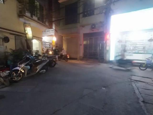 Nhà đẹp tân triều thanh trì 32m2 x 4t mt 3.7M 5.8 tỷ ngõ ô tô dừng đỗ 24/7