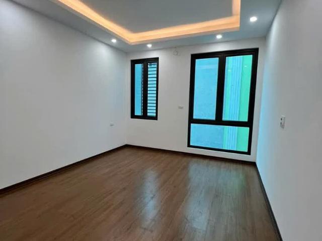 Nhà đẹp, Thang máy, Tam Hiệp, Thanh Trì 40 5 3.3 6.9 tỷ