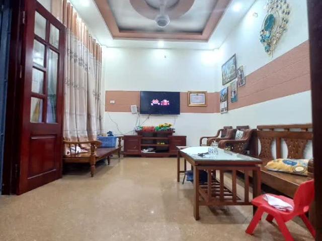 Nhà Đẹp Xã Đàn, 32m2, VIP Đống Đa, Gần Phố, Mặt tiền miên man, Kinh Doanh, Nhỉnh 9 tỷ