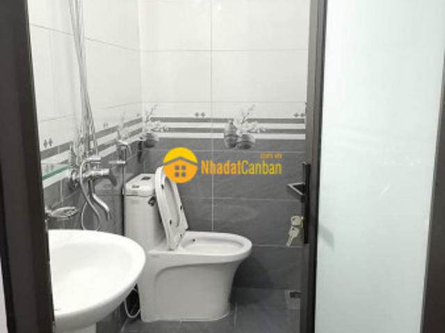 Nhà đẹp bằng liệt, gần ô tô, ngõ rộng, khu vực đang cực kỳ phát triển