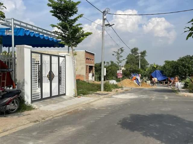 Nhà đẹp Bình Minh bán gấp sổ riêng thổ cư hỗ trợ vay 3 bên. Trọn sổ 1 tỷ 6 1 sẹc QL1A. LH 0799