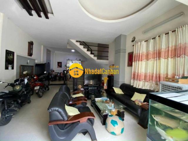 Nhà đẹp cần bán, 40m2 nở hậu nhẹ, shr, xe hơi đỗ gần nhà, p. 2 bình thạnh