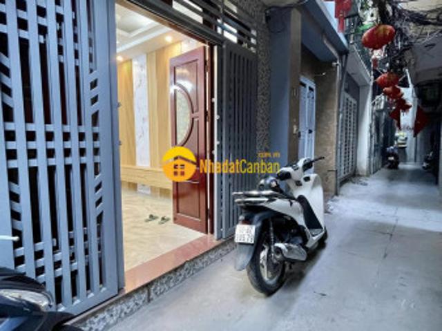 Nhà đẹp chắc chắn về ở luôn, full tiện ích, nội thất mới 40m ra ô tô gara
