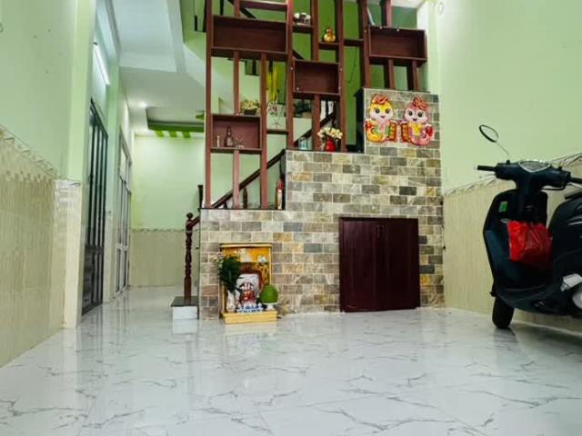 Nhà Đẹp Chính Chủ 1 Đời Nở Hậu Tài Lộc 2 Tầng 45M2 Hoàn Công Đủ Lưu Hữu Phước Hẻm Xe