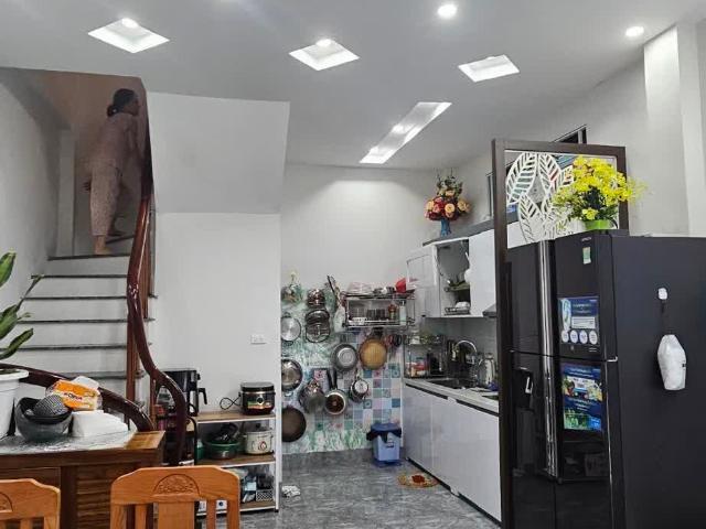 Nhà Đẹp Dân Xây Phố Hữu Hưng Lô Góc Siêu Thoáng Gần Ô Tô Chủ Nhiệt Tình Bán