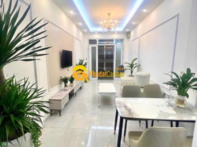 Nhà đẹp full nội thất lô góc 2 thoáng gần ô tô trung tâm ba đình