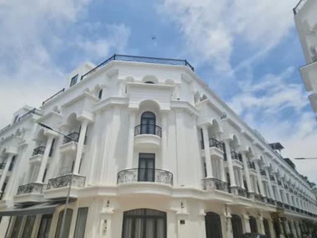 Nhà đẹp giá rẻ ngay trung tâm Tây Ninh