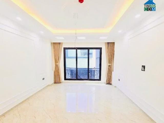 Nhà đẹp Hiệp Phú, 52m², 3PN, khu phân lô đồng bộ, chỉ 700m đến trường Hoa Lư chỉ 6 tỷ