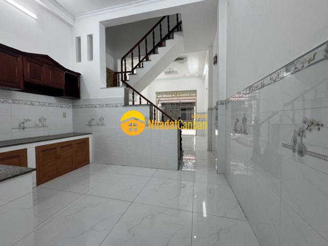 Nhà đẹp hiệp thành 35 xe hơi đỗ cửa sổ mới 2024 giá cực tốt