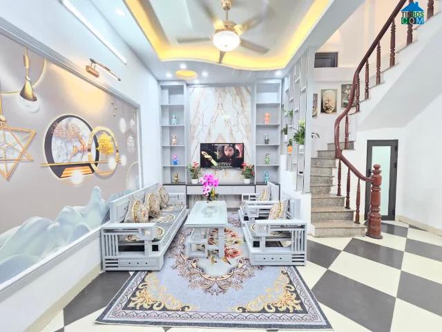 Nhà Đẹp Hoàng Mai – 2 Thoáng – Ngõ Thông – Ô Tô Gần Cửa – 6.68 Tỷ – Full Nội Thất