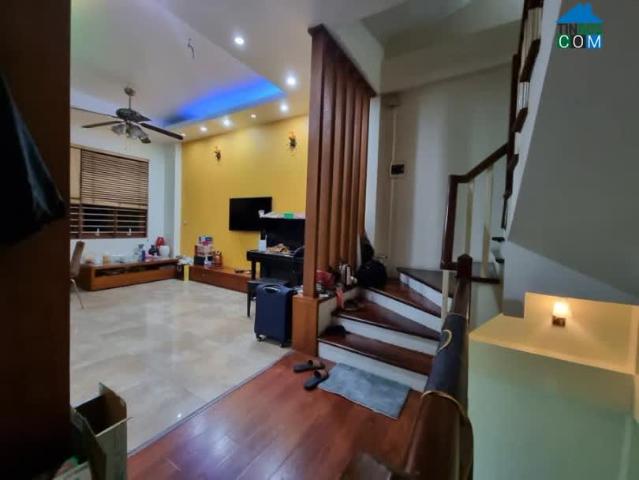 Nhà Đẹp Hoàng Quốc Việt, Lô Góc Mặt Tiền Siêu Rộng, Ngõ Thông Ô Tô, 60mx6t, 7.5m, 12.58 Tỷ
