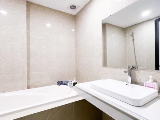 Nhà Đẹp Huỳnh Thúc Kháng Kéo Dài 50mx5T Ô TÔ Giao Thoa Với Nhiều PHố