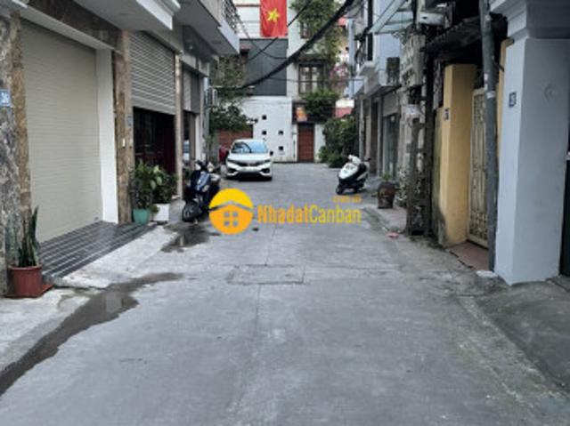 Nhà đẹp khu phân lô lâm hạ ô tô tránh gara ôtô full nội thất