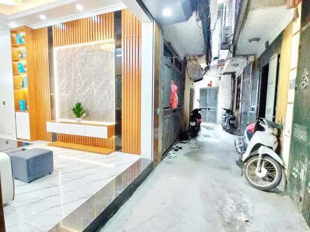 Nhà Đẹp, Lô Góc Kim Ngưu, Full Nội Thất, Gần Chợ Ngõ vào Rộng Diện Tích 30m2 Giá 6.5 Tỷ