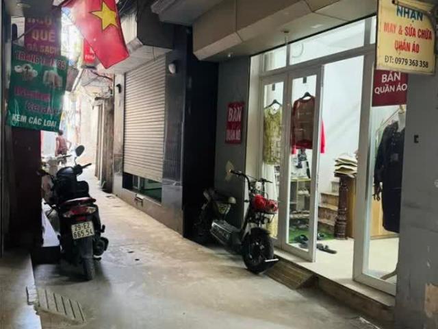 Nhà Đẹp Lô Góc Hồ Ba Mẫu Đống Đa Hà Nội. MT Quyền Lực Kinh Doanh Đỉnh Trước Nhà