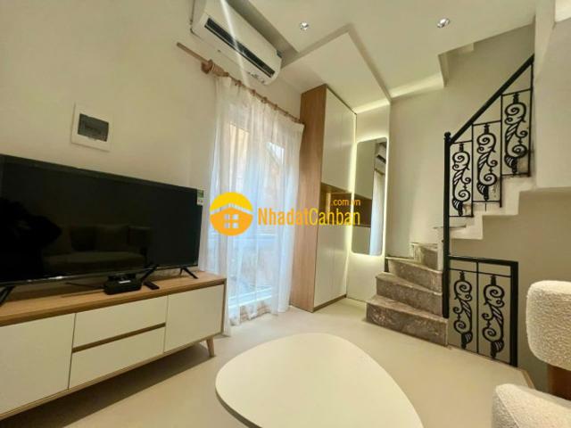 Nhà đẹp ở luôn lô góc ngõ 3 gác full nội thất 50m ô tô sổ vuông đẹp