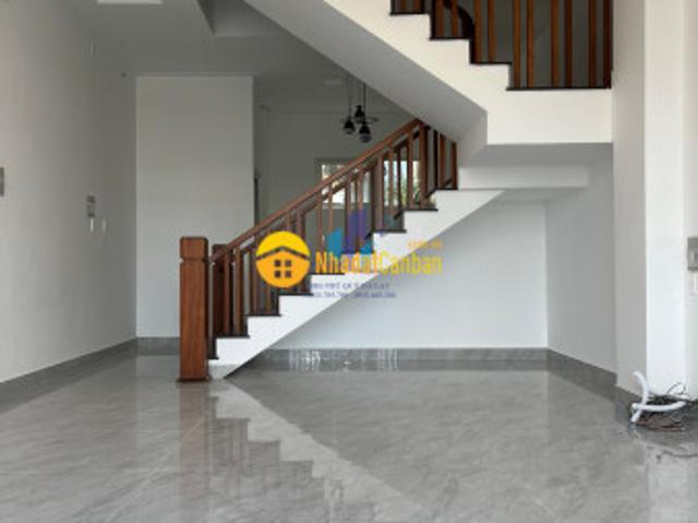 Nhà đẹp mới xây ngay phù đổng thiên vương p8 đà lạt