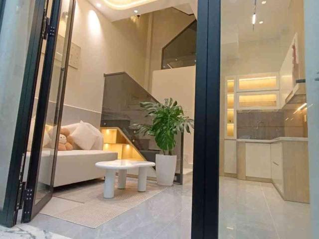 Nhà đẹp mới xây, full nội thất, xem là mê 2 pn 3 wc nhỉnh 4 tỷ