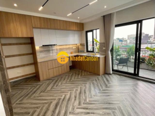 Nhà đẹp nội thất hiện đại đường ô tô ngõ phố trạm dt 37m2. Giá 11.5 tỷ