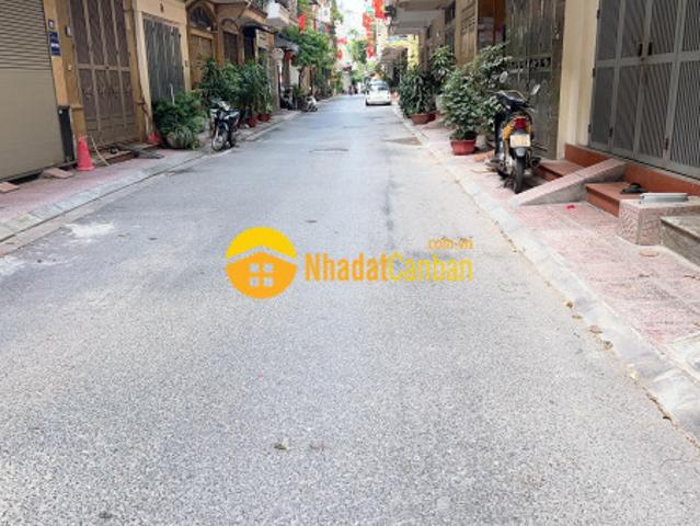 Nhà đẹp ngọc lâm 50m, 4t, phân lô, ô tô tránh, chạy vòng quanh, kd, tiện ích ngập tràn