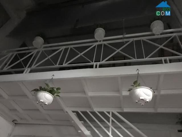 Nhà đẹp ở ngay ngõ thông ra hồ tây. Giá 5 tỷ 9