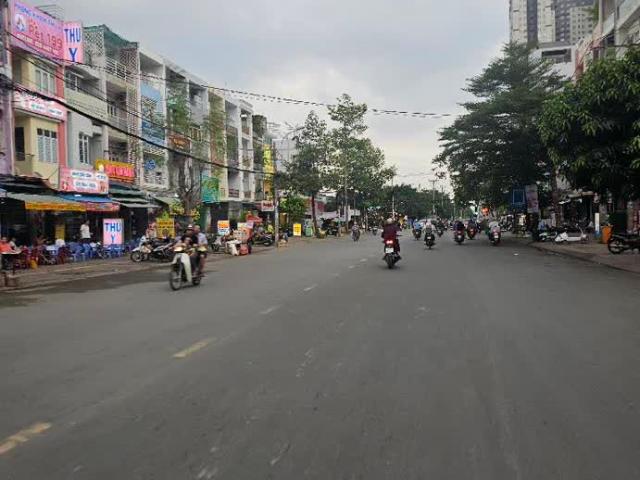 Nhà đẹp ngay bến xe quận 8, ngang 5m, 4 tầng mới ở ngay chỉ 9 tỷ nhỉnh