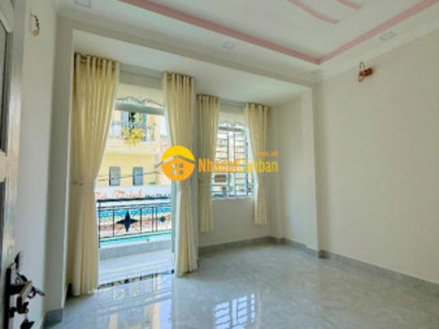 Nhà đẹp ở ngay bình tân chỉ 4.89 tỷ hẻm xe hơi sát tân phú