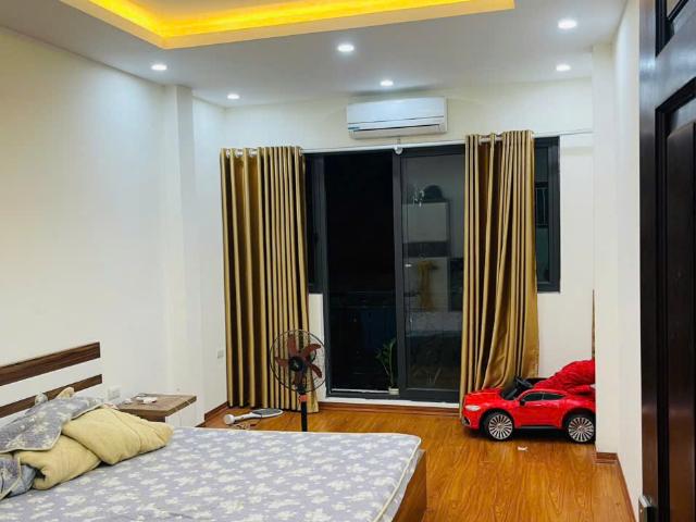 Nhà đẹp ở ngay full nội thất gần bến xe Giáp Bát 36mx6 tầng ô tô đỗ cửa nhỉnh 9 tỷ lh 0326213