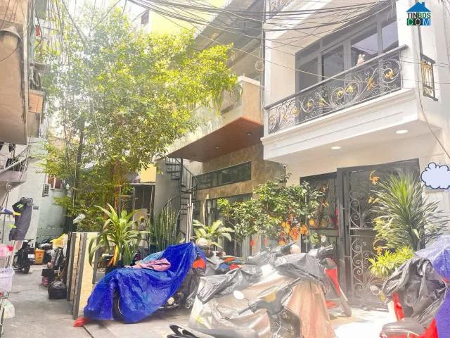 NHà Đẹp Ở Ngay Sát Mặt Tiền Cách Mạng Tháng Tám Quận10, 2 tầng 67m2. Sổ Vuông, Hoàn Công Đủ