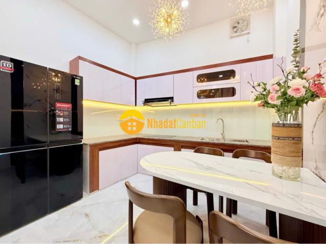 Nhà đẹp ở ngay, 4 tầng, 4pn, 36m2, sổ nở hậu, gần mt phan xích long, phú nhuận, 8.15 tỷ