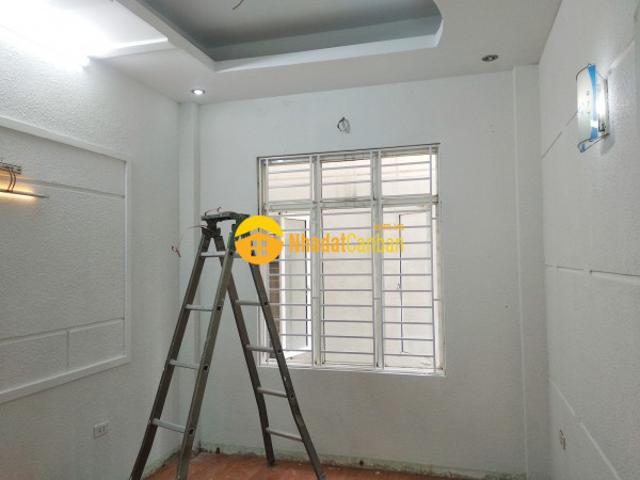 Nhà đẹp nguyễn trãi 40m2 nhỉnh 5 tỷ, ở luôn, 2 thoáng, hàng xóm royal city 0961771