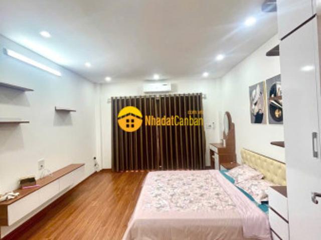 Nhà đẹp đón tết 40 m2 5 tầng thạch bàn nhỉnh 7 tỷ