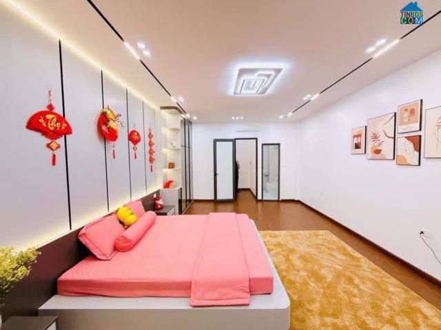 Nhà Đẹp Phố Bồ Đề 10M Ô Tô Tải Đỗ Full Nội Thất Dân Xây Chắc Chắn