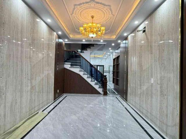 Nhà đẹp phố Ngô Gia Tự, vị trí đẹp 93,6m² x 4 tầng