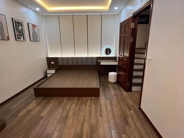 Nhà Đẹp Phố Nguyễn Đức Cảnh_gần Phố & Ô Tô_ngõ Rộng_32m2 X 5t_tặng Nội Thất Về Ở Ngay, Hơn 7 Tỷ