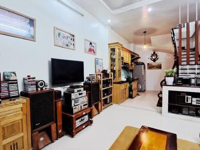 Nhà đẹp Phú Mỹ 37m2, 5 tầng, xe đỗ cửa, bán 6,7 tỷ